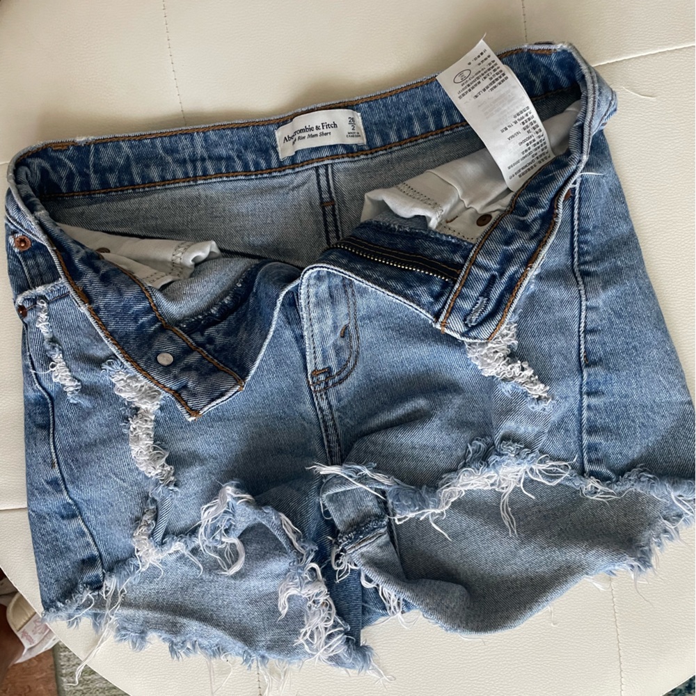 A&F Mom shorts